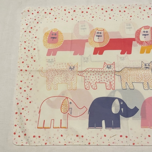 Vintage 1982 J P Stevens Utica Animals Zoo Pillowcase Lot of 2 - Picture 3 of 16